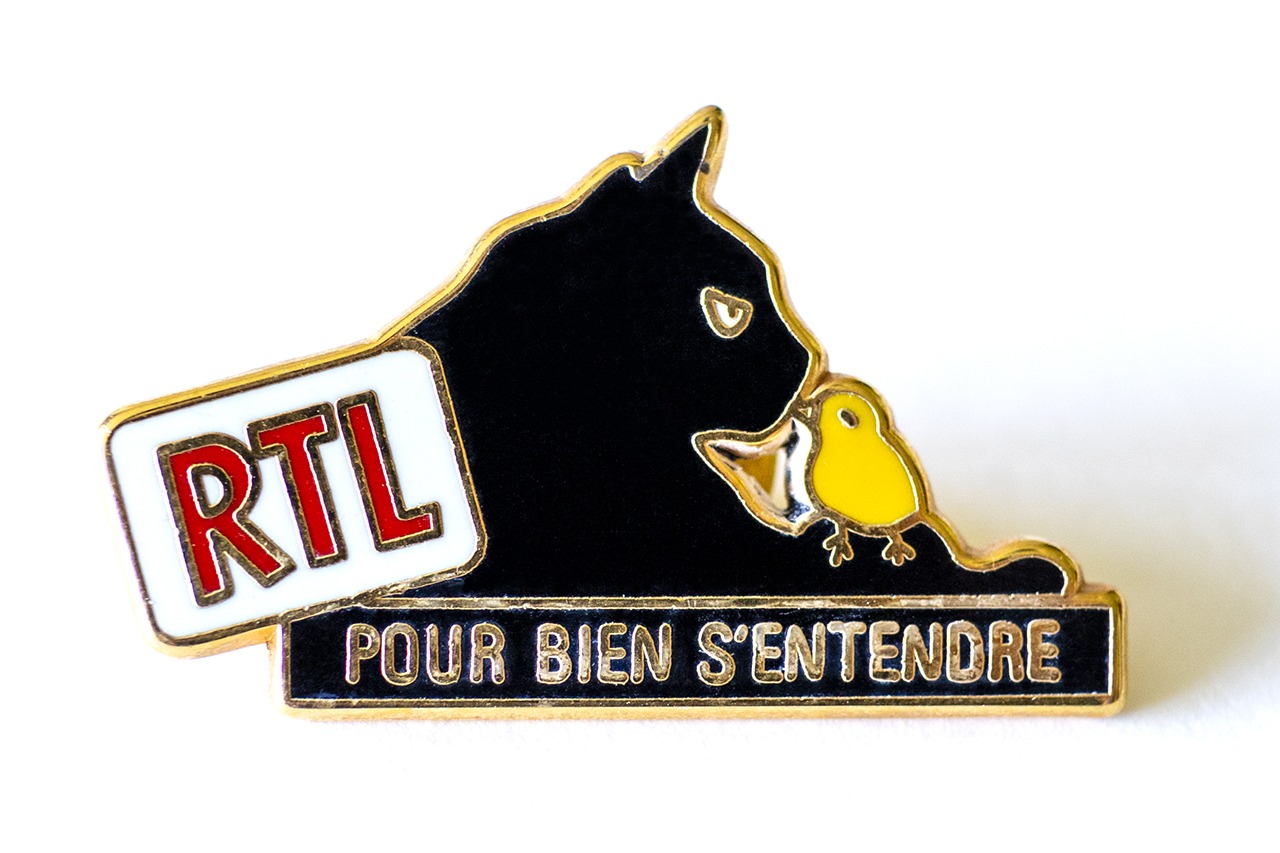 RTL 1980s Pins chat noir